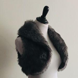 Faux fur shawl/vest. Size small.